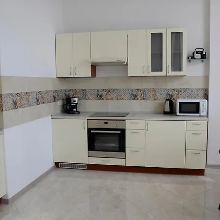 Apartment Near Arcadia